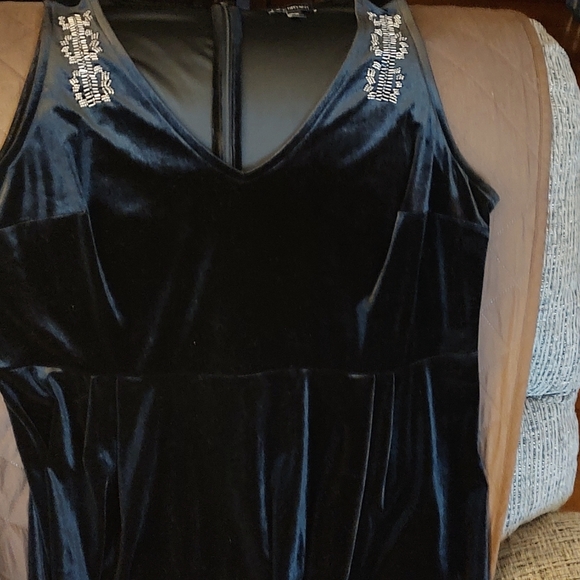 Top - Picture 1 of 3